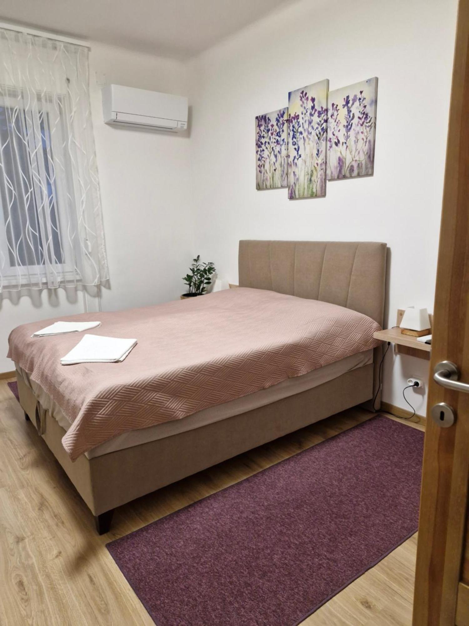 Mohas Vendeghaz Koszeg Mohas Ut 107 Hotel Luaran gambar